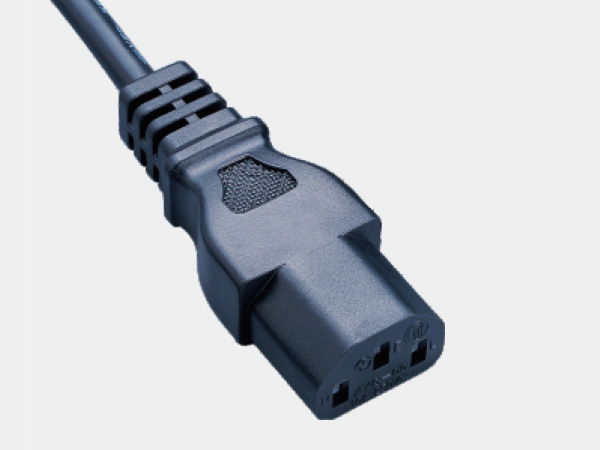 電源線(xiàn)擠包的絕緣厚度及電線(xiàn)外徑應符合工藝